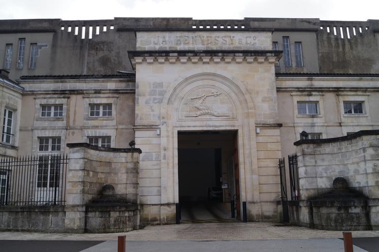 Les travaux de réhabilitation du site de La Richonne à Cognac se poursuivent, malgré la conjoncture.