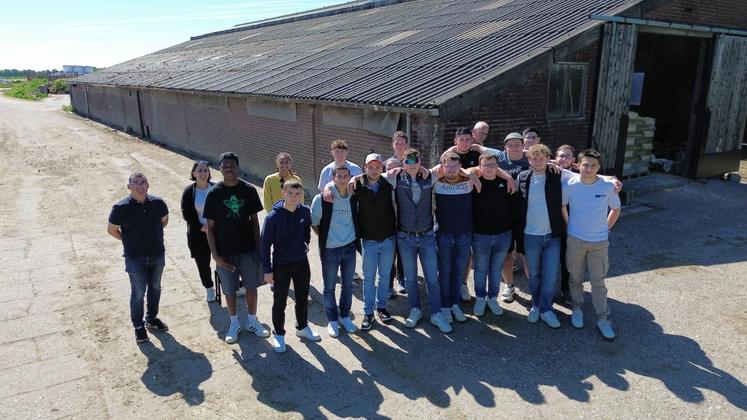 Les élèves ont notamment visité une ferme bovin lait.