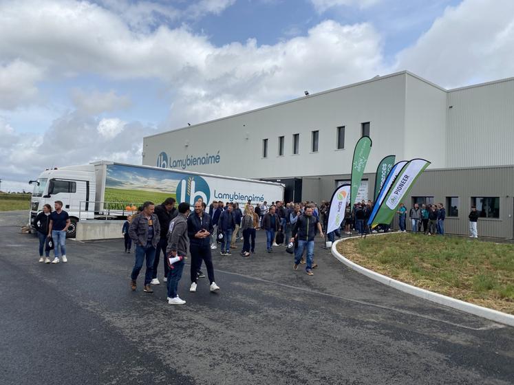 Le nouveau bâtiment logistique est entré en service en janvier 2025.