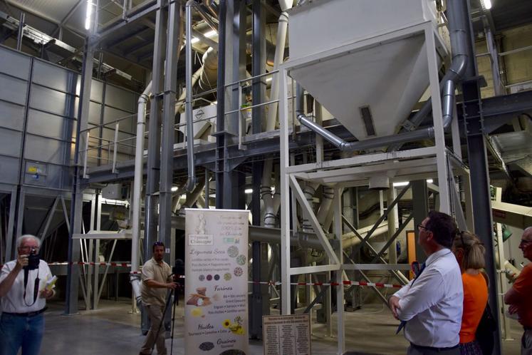 Le préfet de Charente Jérôme Harnois a visité les nouveaux équipements installés à Vilefagnan.