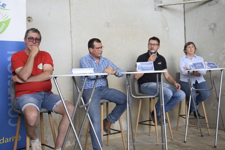 De gauche à droite : Stéphane Dulac (Ferme de Beaulieu), Ludovic Duteilh (Les Producteurs de la Marche), Laurent Vignerond (Corali) et Isabelle Nauzin (Gaec Grand Gillou).
