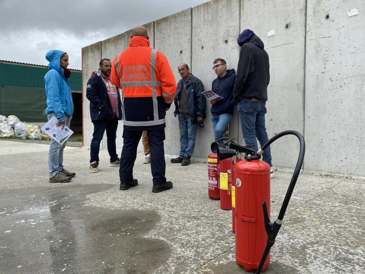 Les rappels sur les extincteurs sont toujours utiles.