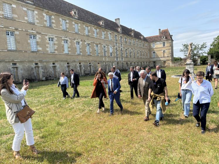 Les élus étaient nombreux sur le site ce mardi pour faire un point.