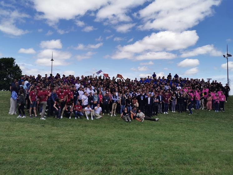 Les JA 86 jouent collectif pour préparer activement leur Fête de la Terre. (CP : JA86)