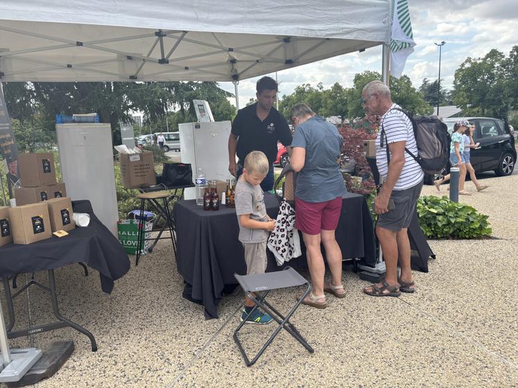 Un village de l'emploi agricole était installé mardi à Poitiers.