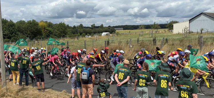 Mercredi, les coureuses ont été très applaudies à Liniers.
