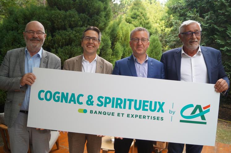 De gauche à droite : Louis Tercinier, Guilhem Nouvel-Alaux, Vincent Mouveroux et Benoît Fayol