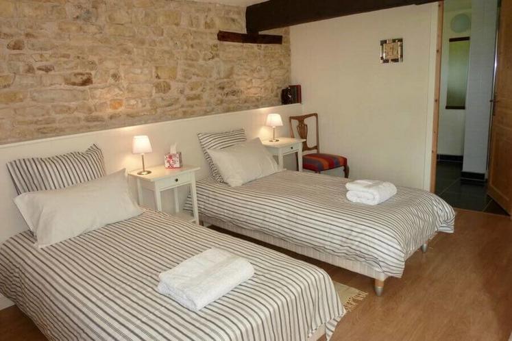 Les chambres d'hôtes rendent hommage à la région. Elles s'appellent "La Vienne" (sur la photo), "La Charente" et "Le Clain".