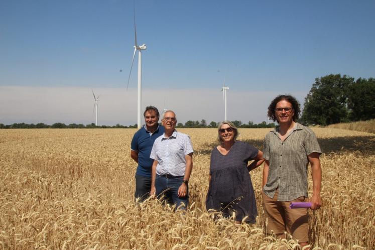 Les maires de la communauté de communes Vienne et Gartempe s'inquiètent des projets éoliens. De gauche à droite: Thierry Rolle Milaguet, maire d'Ardiers, Michel Jarassier, maire d'Usson-du-Poitou, Gisèle Jean, maire de Queaux, et Bruno Puydupin, maire de Saulgé.