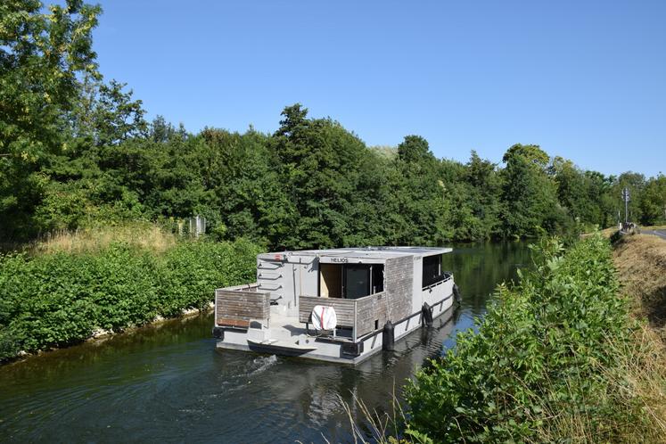 Péniche électrique Marais poitevin