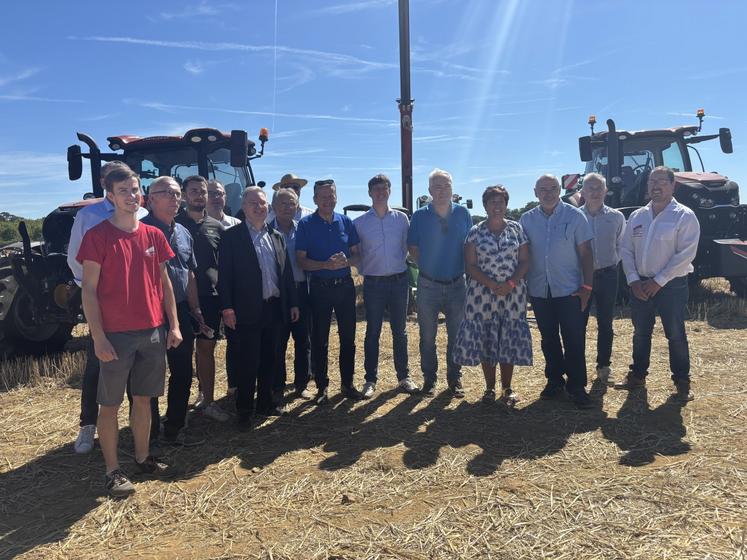De nombreux représentants des OPA et élus de la Vienne ont participé à la visite inaugurale, dimanche matin.