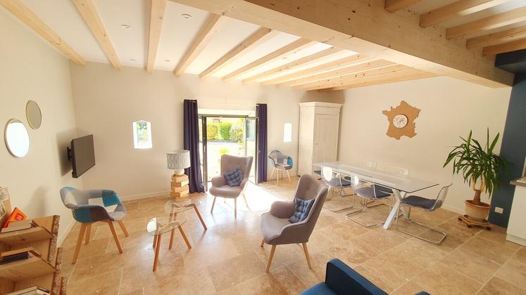 Le gîte "  Le Poetou " est classé 4 épis, pour 5 personnes. Il a été aménagé dans une ancienne grange du domaine.