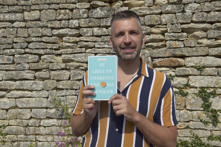 Auteur de romans, Julien Piraud a publié son premier guide en juin, aux Éditions Emons.