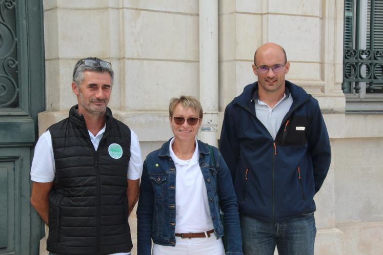 Christophe Puisais, Aurélie Fleury et Mathieu Sourisseau de la FNSEA 86.