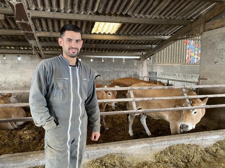 Quentin Dupuis et son frère Emilien élèvent 150 Parthenaises et leur suite sur une surface de 170 ha, totalement dédiée aux fourrages et à l'autoconsommation.