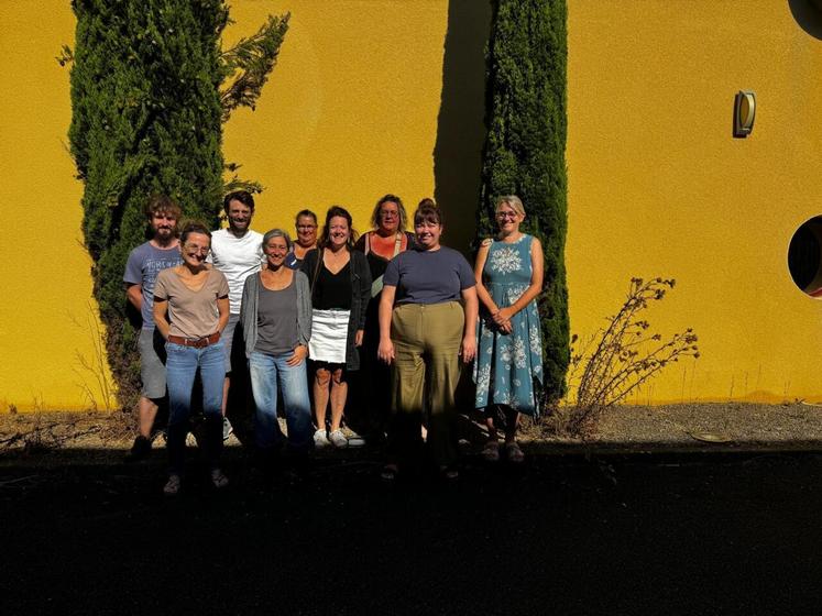 9 des 13 membres des producteurs 86.