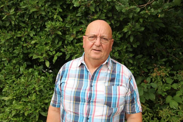 Michel Cuau n'accepte pas le procès fait aux chasseurs les accusant de détruire la nature.