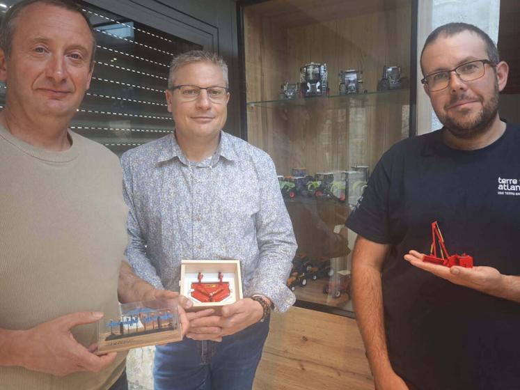 Les passionnés organisateurs de l'association Agriculture en miniature.