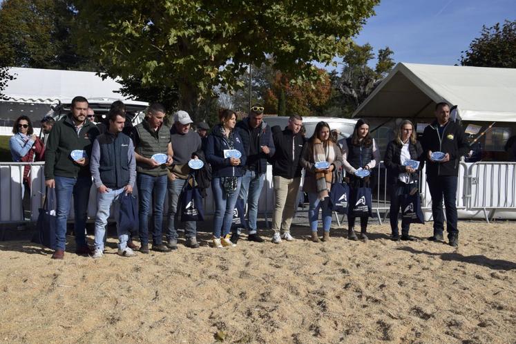 Les éleveurs bovins ont été applaudis au moment de discours du comice.