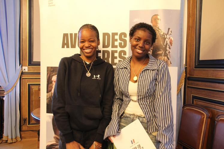 Jasmine et Gwaldys sont parties intégrer le 41e Régiment de transmission de Douai (Nord).