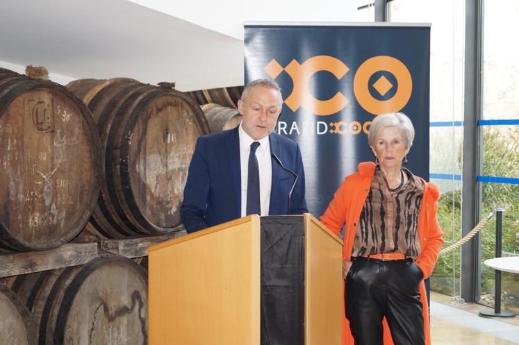 Le président de Grand Cognac et président du Département entend ne pas baisser les bras devant les mauvaises nouvelles qui s'abattent sur la sphère économique locale.