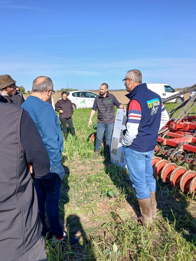 Florent Abiven (CA 17-79) anime le groupe Sol Vivant dont Emmanuel Ruiz (à droite) est membre. "Se former en collectif est primordial pour moi", affirme-t-il.