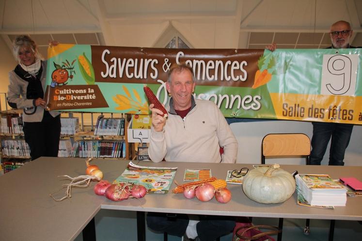 Les organisateurs vont faire découvrir les semences paysannes et leurs goûts.