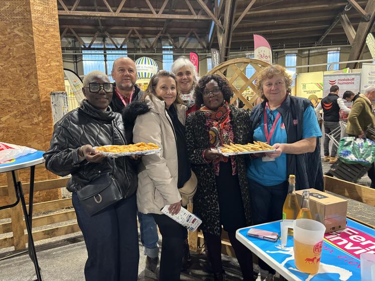 Les responsables de l'association Les Femmes battantes ont présenté leur travail.