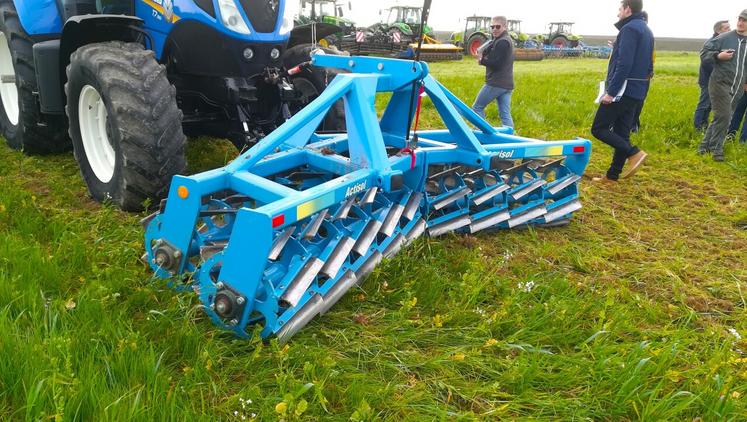 Rendez-vous le mercredi 19 novembre pour des démonstrations de rouleaux hacheurs.