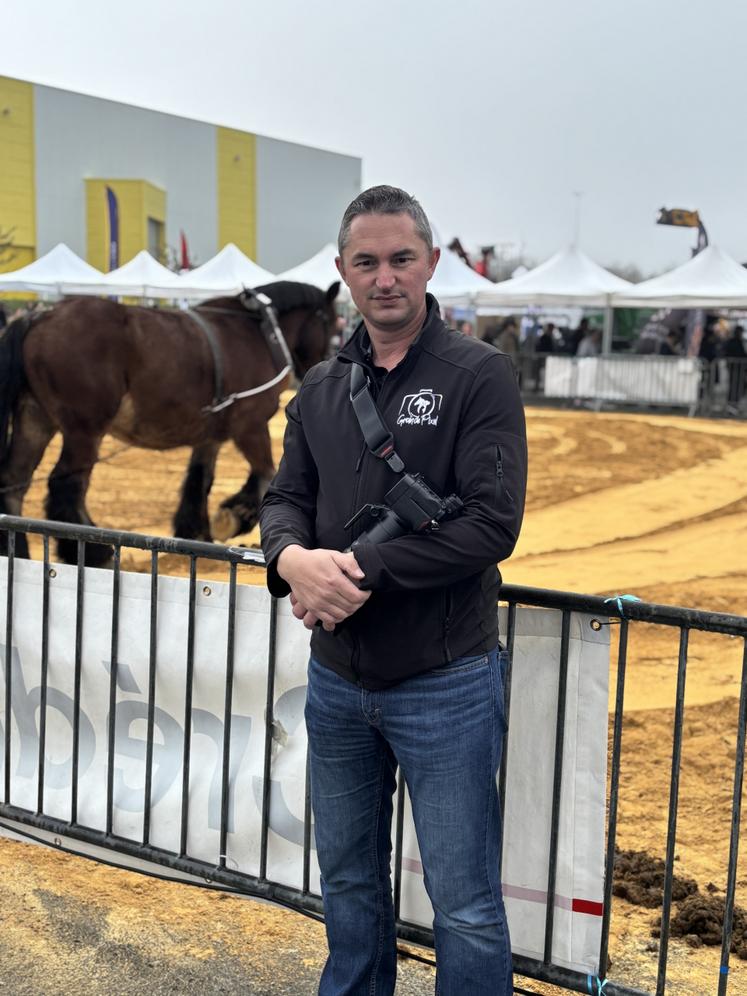 Vous avez vu passer des photos incroyables de la Ferme s'invite sur les réseaux sociaux et le site internet de l'évènement? Ce seront surement celles de Franck Simon, de Grain de Pixel, spécialisé dans les portraits animaliers.