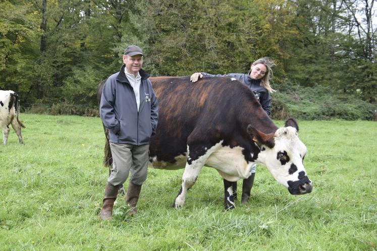 Francis Daguier, Lauralie Falourd... et Marounette.
