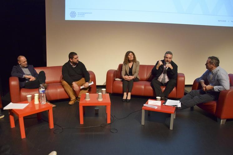 De gauche à droite : Charles-Olivier Diebold, Nelly Merle, Jean-Philippe Camy, Patrice Dominici et Pierre Brisson.