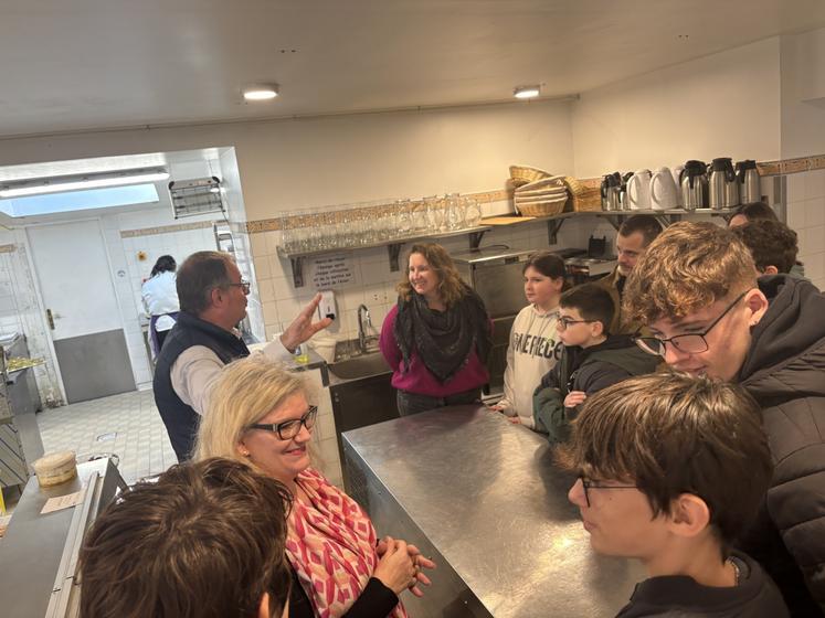 Les collégiens de Latillé ont découvert le Chateau de Perigny cuisine
