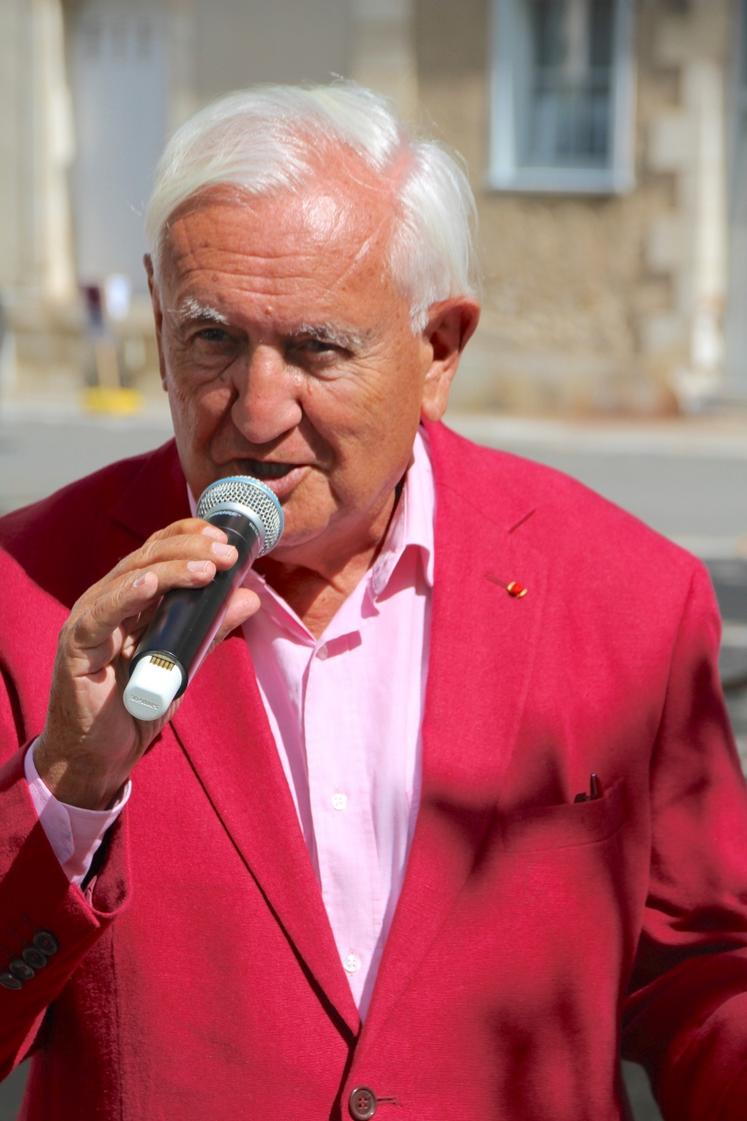 "L'erreur majeure de l'Europe est de ne pas avoir constitué un rapport de force international", dit Jean-Pierre Raffarin.