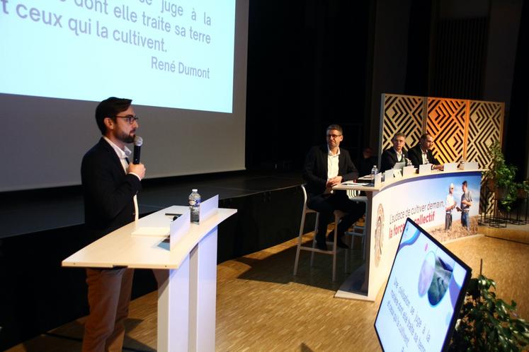 Les responsables de la coop ont signalé qu' un complément de prix de 30 € a été récemment décidé pour le tournesol, portant le prix d'acompte à 500 €.