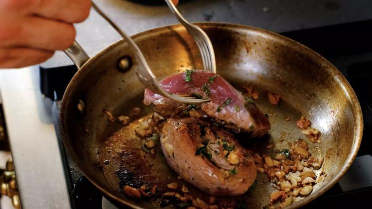 "Chevreuil façon tigre qui pleure", l'une des multiples recettes de gibier proposées par la Fédération nationale des chasseurs.