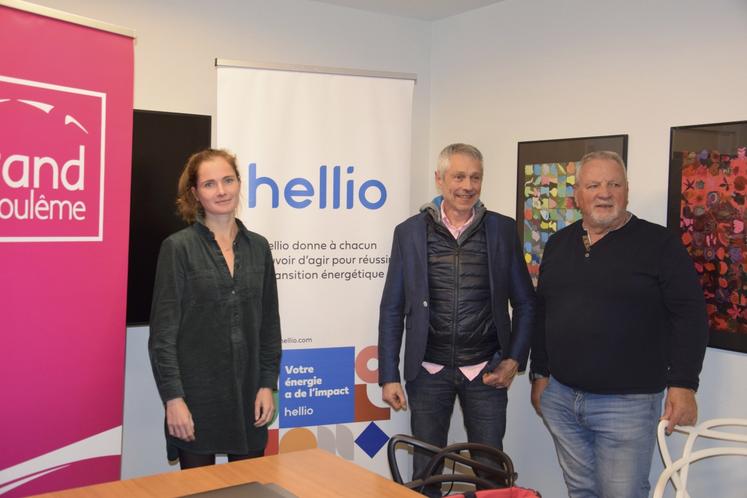 Léa Monnier, responsable secteur public chez Hellio ; Pascal Monier, élu chargé du développement durable à Grand Angoulême et Dominique Pérez, conseiller délégué aux travaux et voiries.