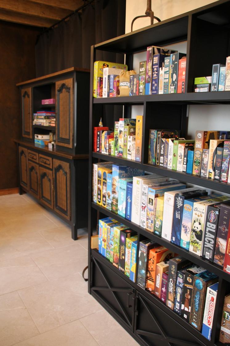 Jeux de société, bar, colombiers