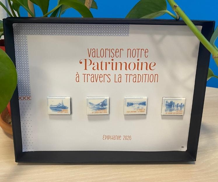 Les fèves de l'office de tourisme du sud Vienne Poitou illustrent l'abbaye de Saint-Savin, le Roc d'Enfer à Lathus-Saint-Rémy, le Viaduc de l'Isle-Jourdain-Le Vigeant et les piles de Lussac-les-Châteaux.