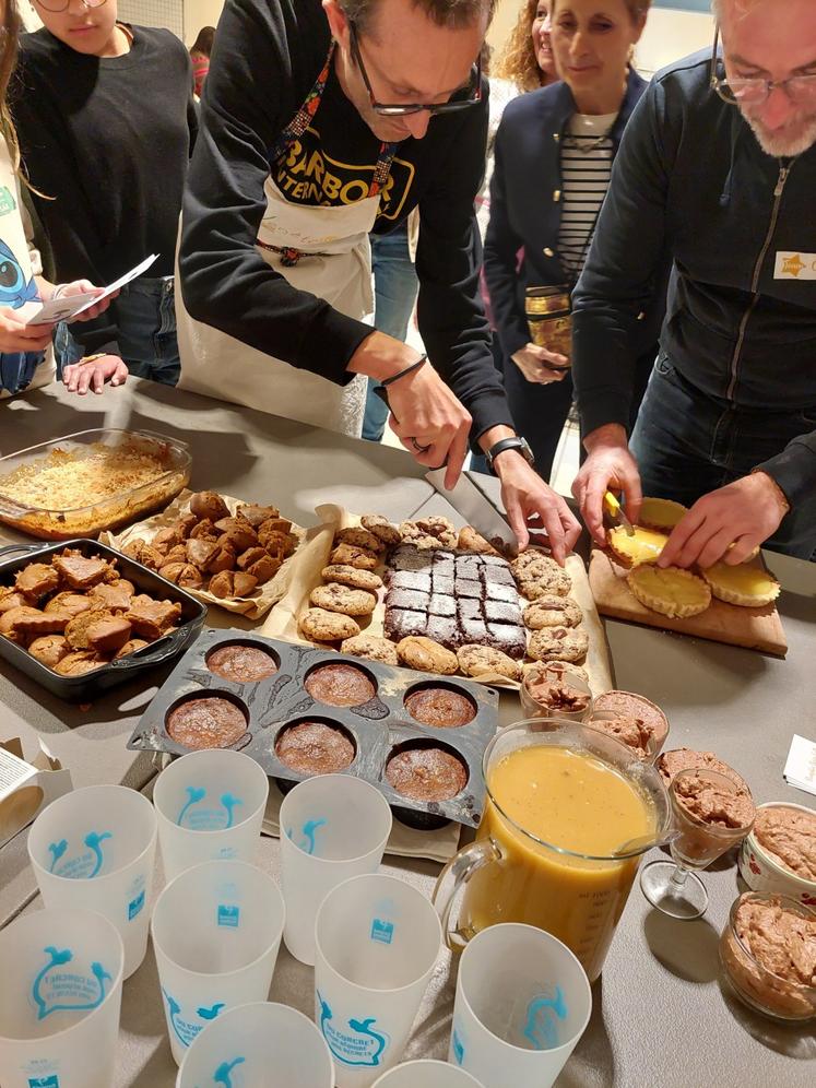 La dégustation fait évidemment partie de l'atelier cuisine. Ici lors de la Fête de la nature de Mignaloux-Beauvoir qui se tiendra cette année en mai.