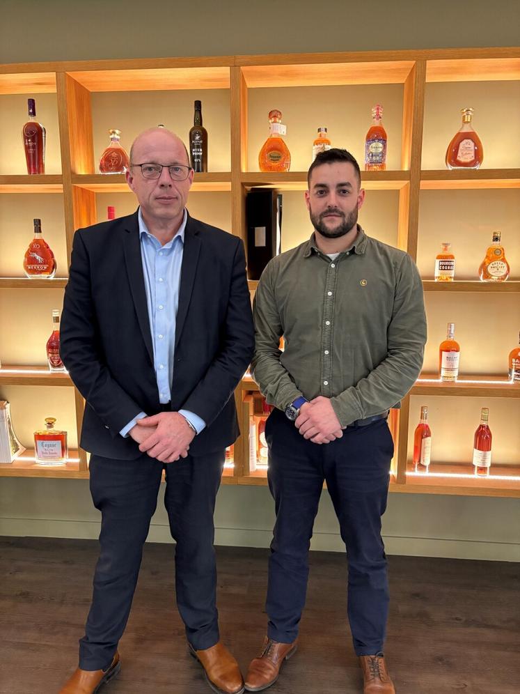 Sylvain Geneau et Benjamin Roche, responsables filière cognac des caisses régionales 17/79 et 16/24 du Crédit Agricole.