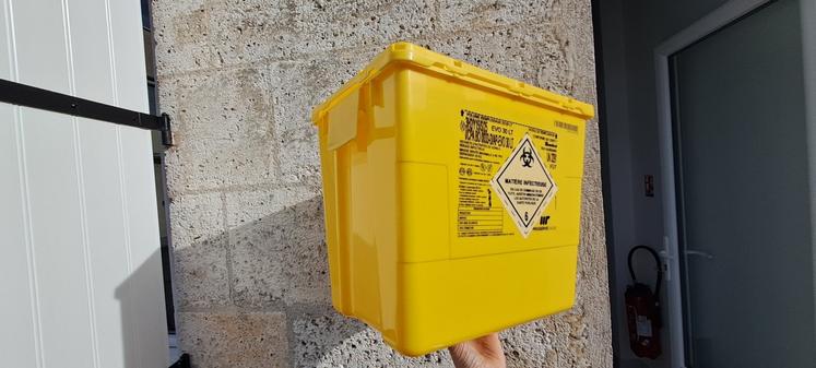 En Charente et Charente-Maritime, les contenants spécialisés pour déchets d'activité de soins à risques infectieux peuvent être récupérés auprès du GDS.