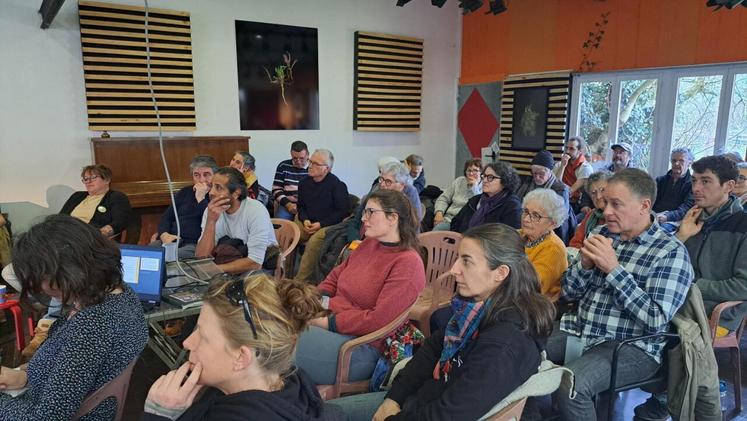 La Confédération Paysanne 16 compte 52 membres syndiqués.