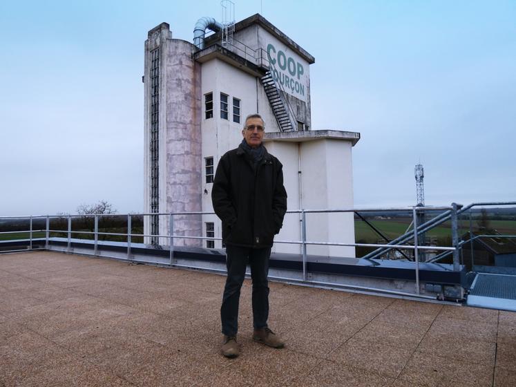 "Nous restons un petit moulin, mais nous voulons mettre en avant la traçabilité, la production locale, les circuits courts", explique Luc Servant.