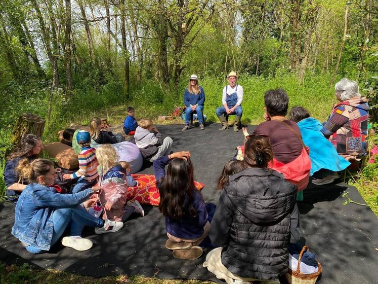 La journée de ce dimanche 29 mars sera ponctuée par une chasse aux œufs mais aussi une gratiferia et des contes en pleine nature.