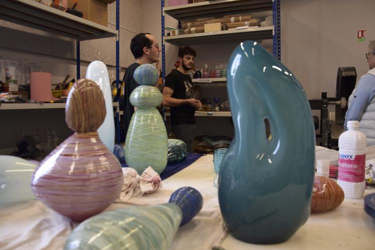 Les équipements de l'atelier permettent de travailler toutes les formes.