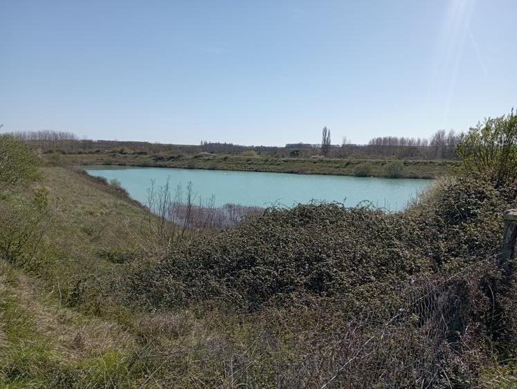 Pour le projet défendu par l'ASA Boutonne, outre les réserves à créer, la réhabilitation de cette réserve existante dans le secteur de la Brédoire est prévue dans le cadre de la première tranche de travaux. 