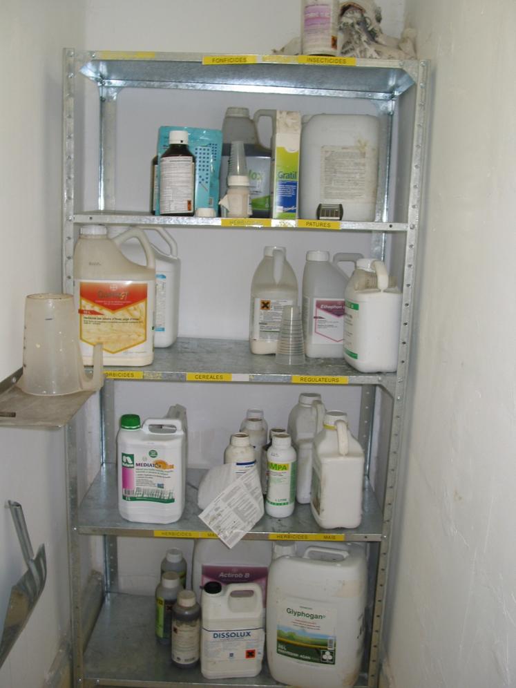 Les perquisitions ciblaient « la détention et l'usage de produits phytopharmaceutiques non autorisés ».