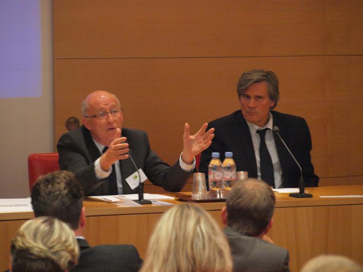 La démarche Demain la Terre avait été présentée au Sénat en 2013, notamment en présence de Stéphane Le Foll, et de Jean-Pierre Raffarin, alors ministre de l'agriculture et sénateur.
