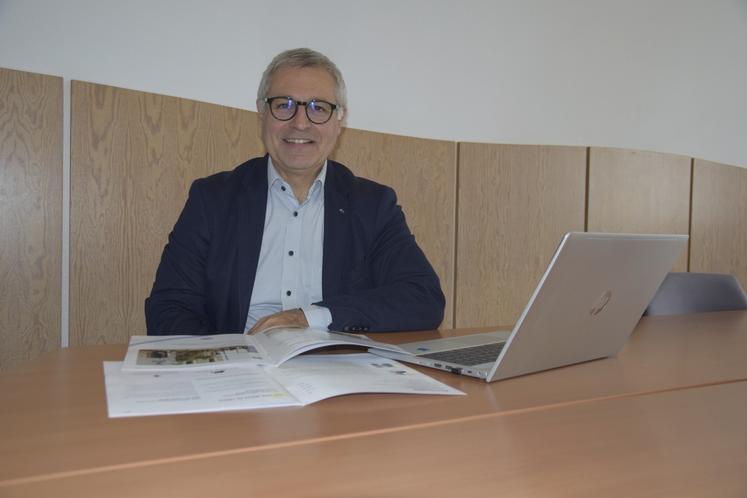 Fabrice Point, maire de Chasseneuil-sur-Bonnieure, élu départemental, est président délégué de Charentes Tourisme depuis quelques semaines.